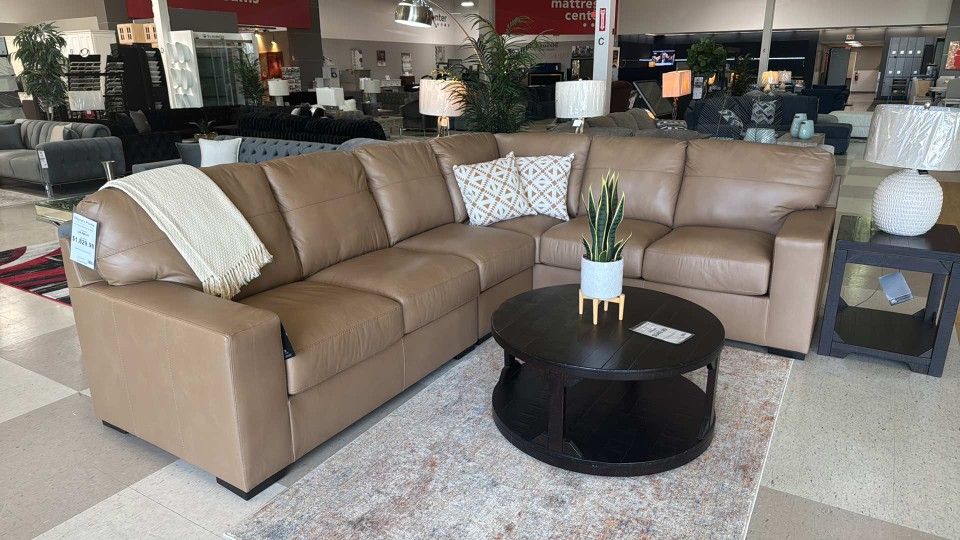 Brand New Bandon 3 Piece Sectional