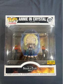 Funko Pop Attack on Titan large Annie in Crystal !