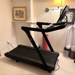 Peloton Tread