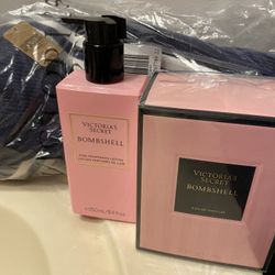 Victoria’s Secret Bombshell Bundle 