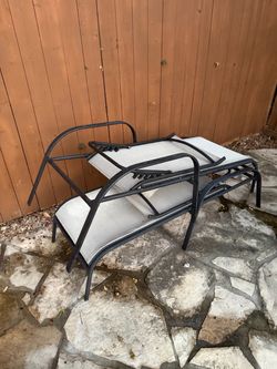 Chaise chairs