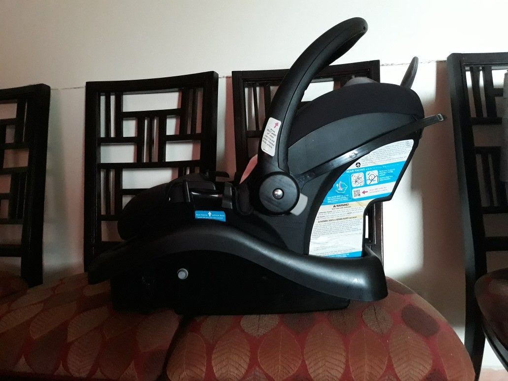 Safety first carseat with base