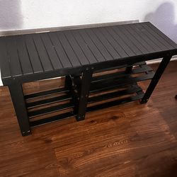 Shoe entry way bench