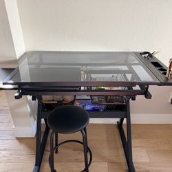 Adjustable Drafting Table for Artists