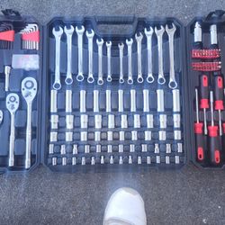  brad new tool set