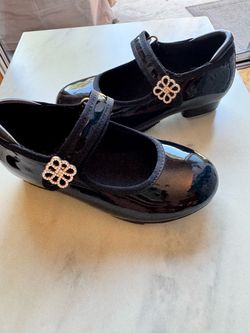 Girls black tap shoes