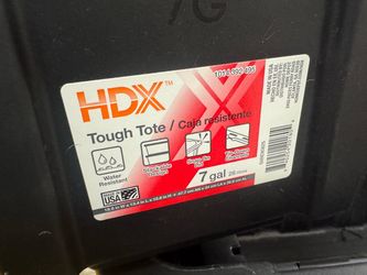 3 HDX TOUGH TOTE 7 GALLON / 26 L Used