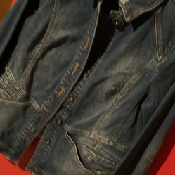 Lady’s Jacket Size 12