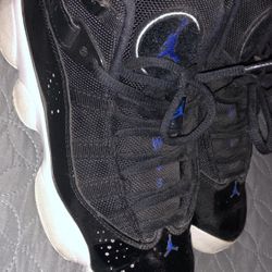 Jordan’s Size 4