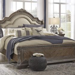 Charmond Brown Queen Sleigh Bed

