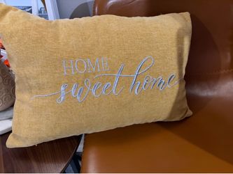 Throw pillow