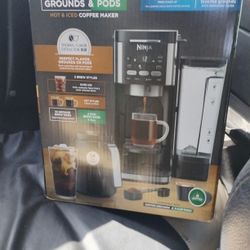 Ninja Dual Brew Cl Grounds N Pods  Hot & Iced Coffee Maker 