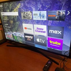 40’ samsung tv, along with the roku! 