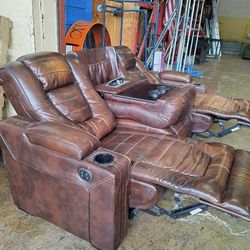 Nice double recliner electric sofa everything working 