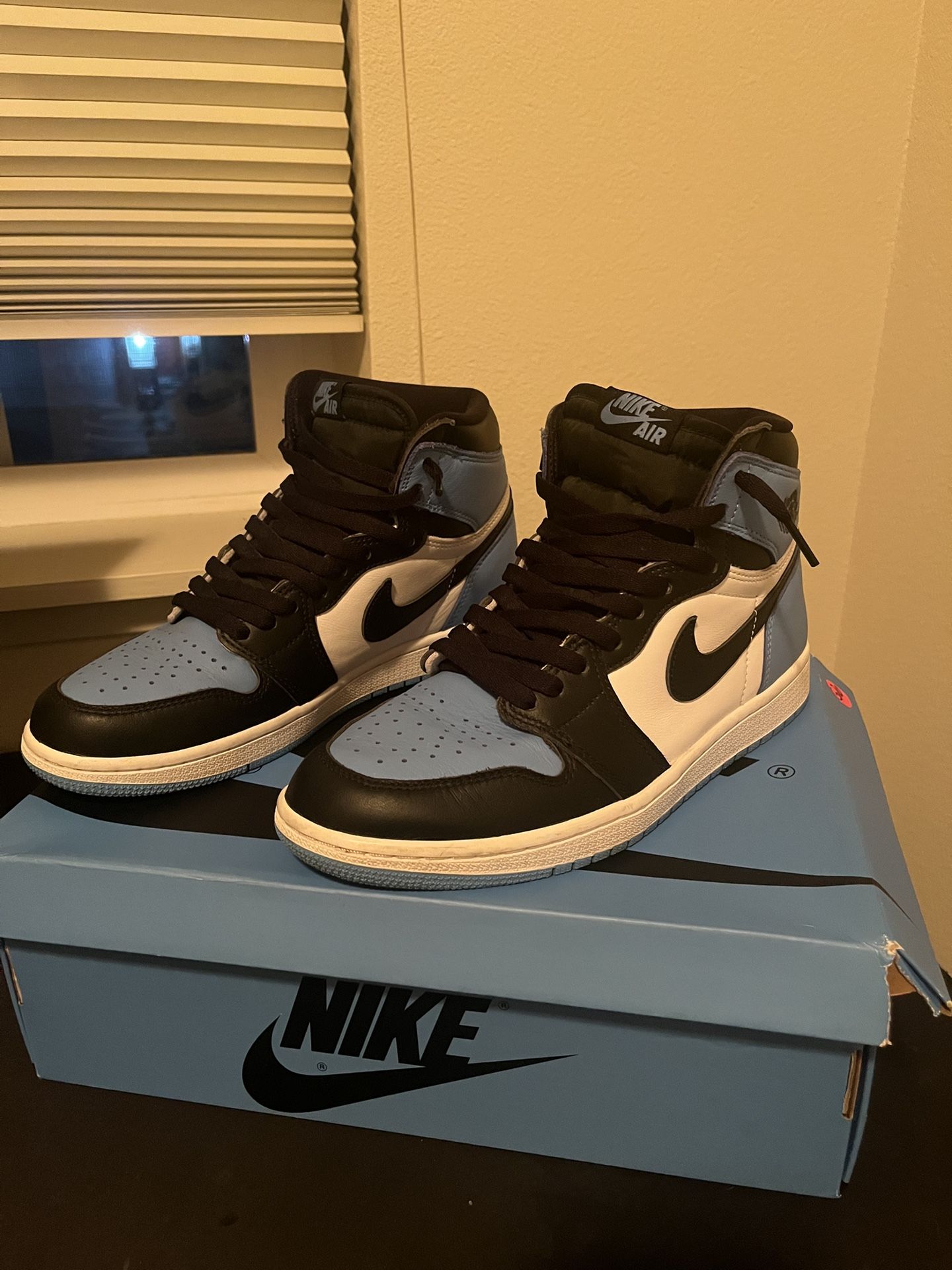 Jordan 1 Retro High UNC Og Size 8.5 🥶🥶