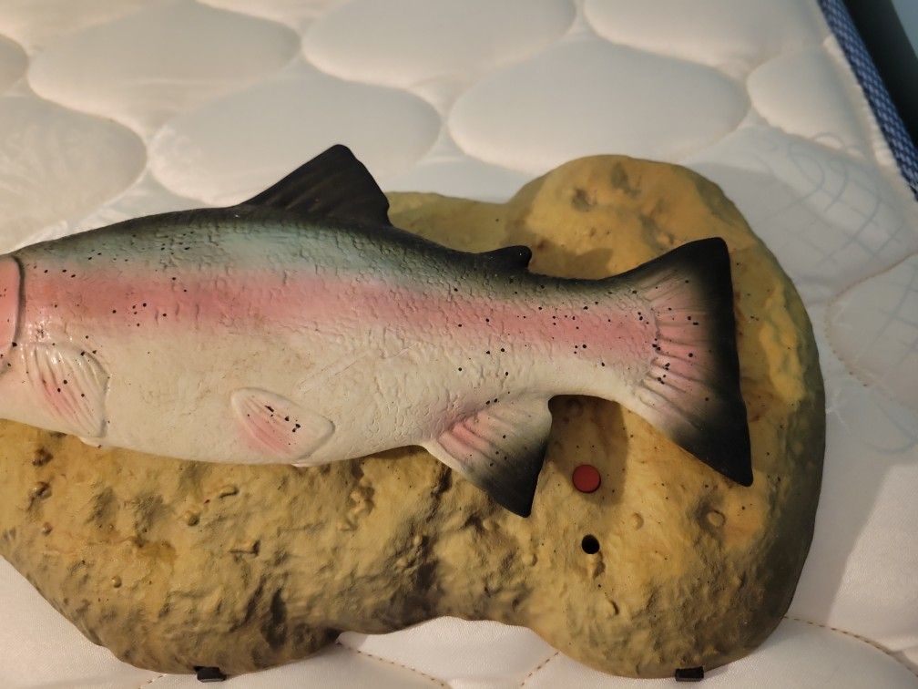 Travis The Trout Singing Motion Fish