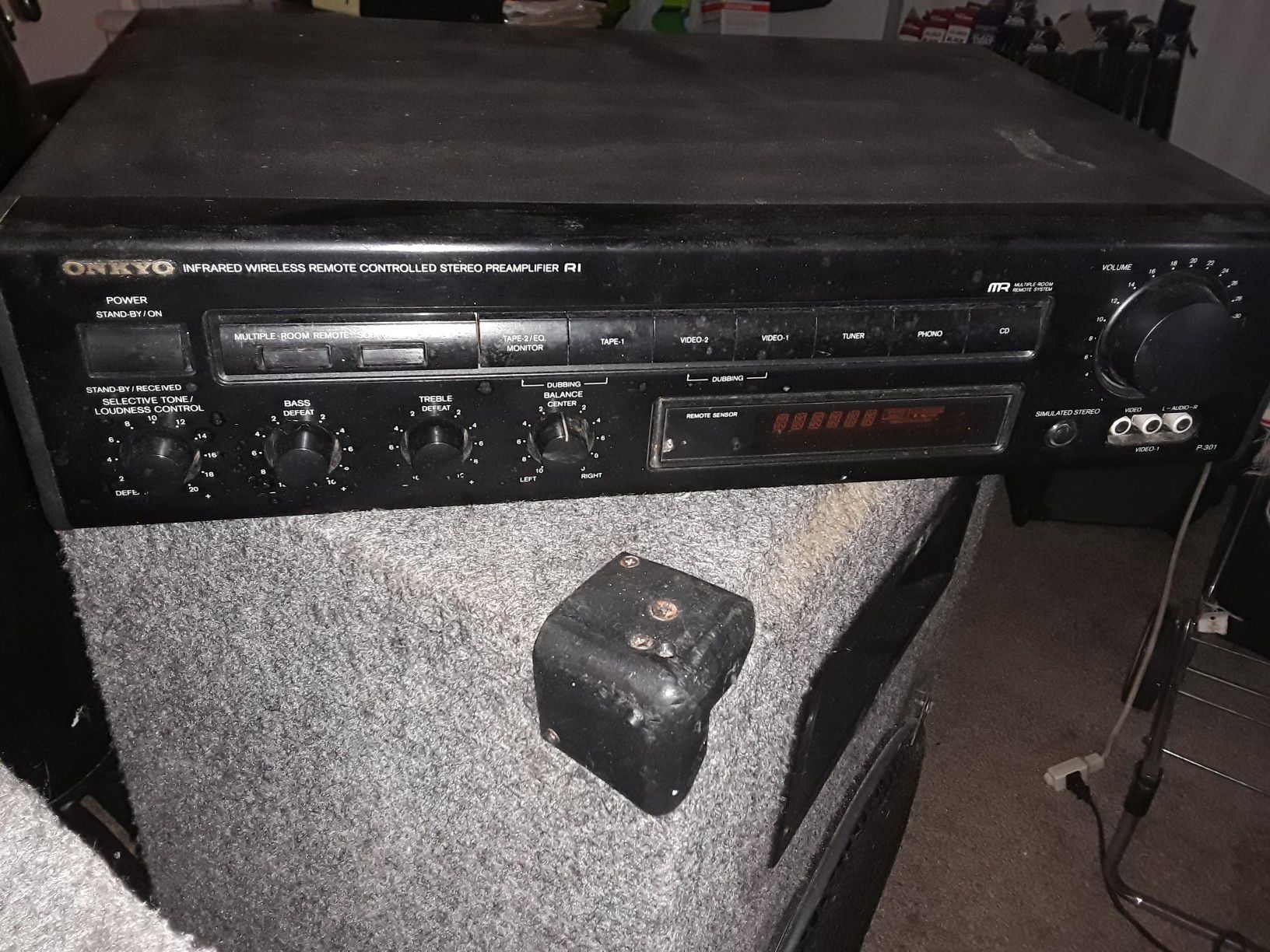 vintage onkyo home preamp works as is $25.00