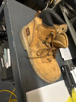 Steel toe shoes