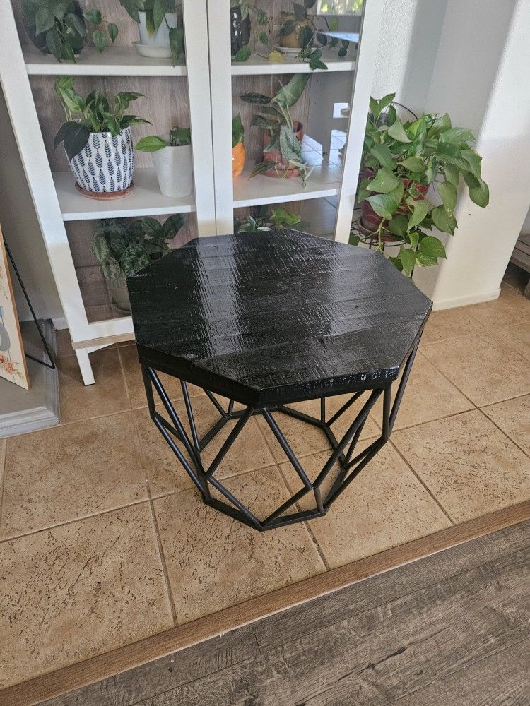 SIDE TABLE 