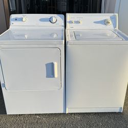 Kenmore White Washer & Dryer Set 