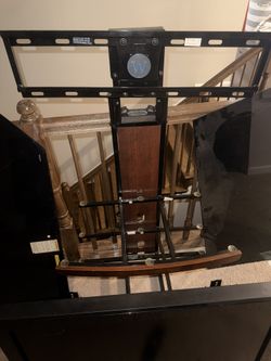 Like New TV  Stand With 36 Inch Vizio Tv  (IT WORKS)