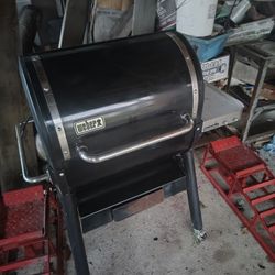Webber Smoke fire X4 (Smart ) Smoker And Grill