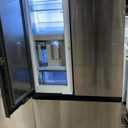 New Open Box  With Warranty Deliver Available. 6 Month Warranty 1 Year Fabric Warranty 