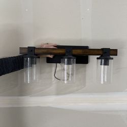 3 Vanity Light