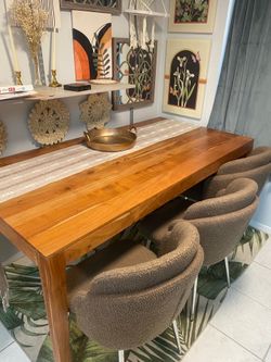 Kitchen table
