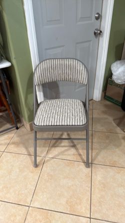 Only one folding chair new