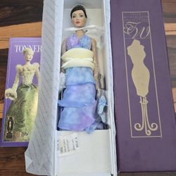 Tonner Tyler Wentworth fashion doll - Watercolor Cool Carrie