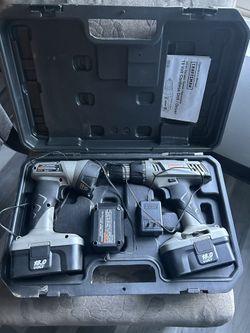 NEW! 2 Batteries Included. 18v Drill And Flash Light 