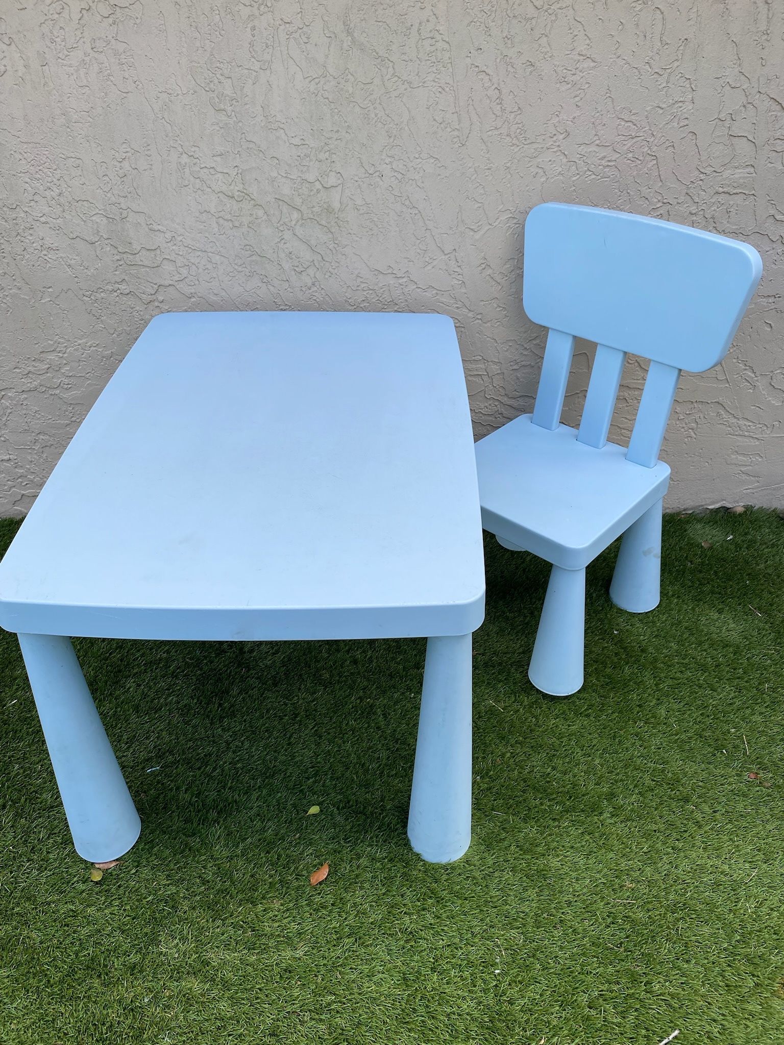 Ikea MAMMUT Children's table & Chair indoor/outdoor