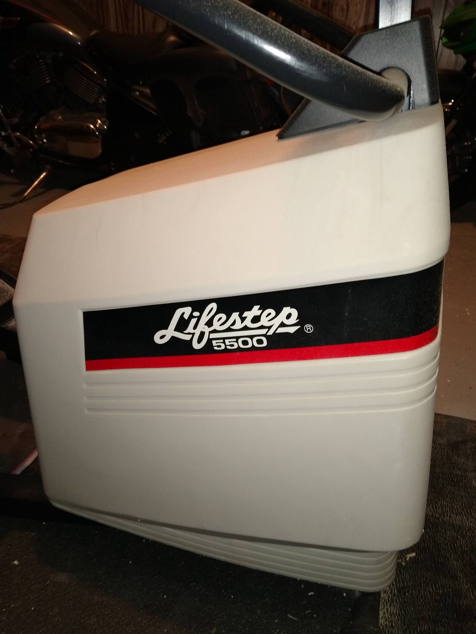 Life fitness Lifestep 5500 Stair Stepper for Sale in Rockford, IL OfferUp