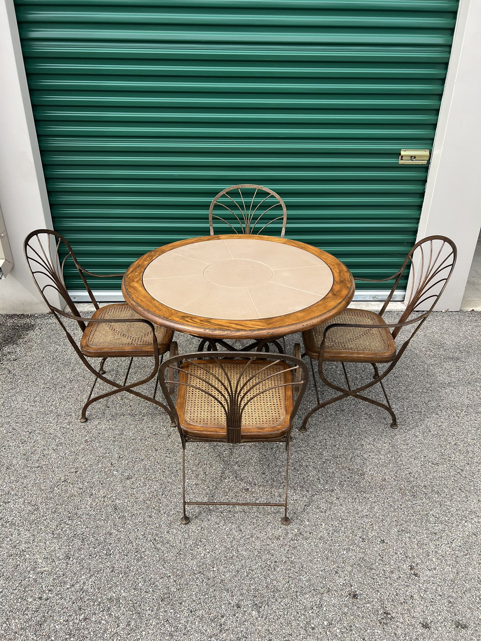 Drexel Heritage Vintage Table With 4 Cane Chairs