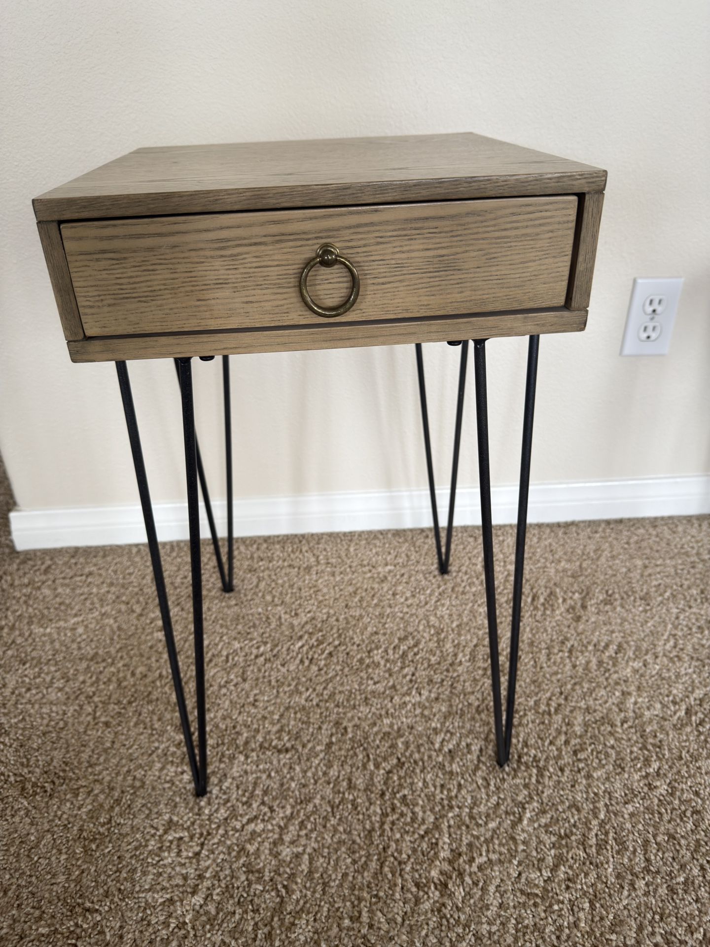 Small Side Table With Drawer