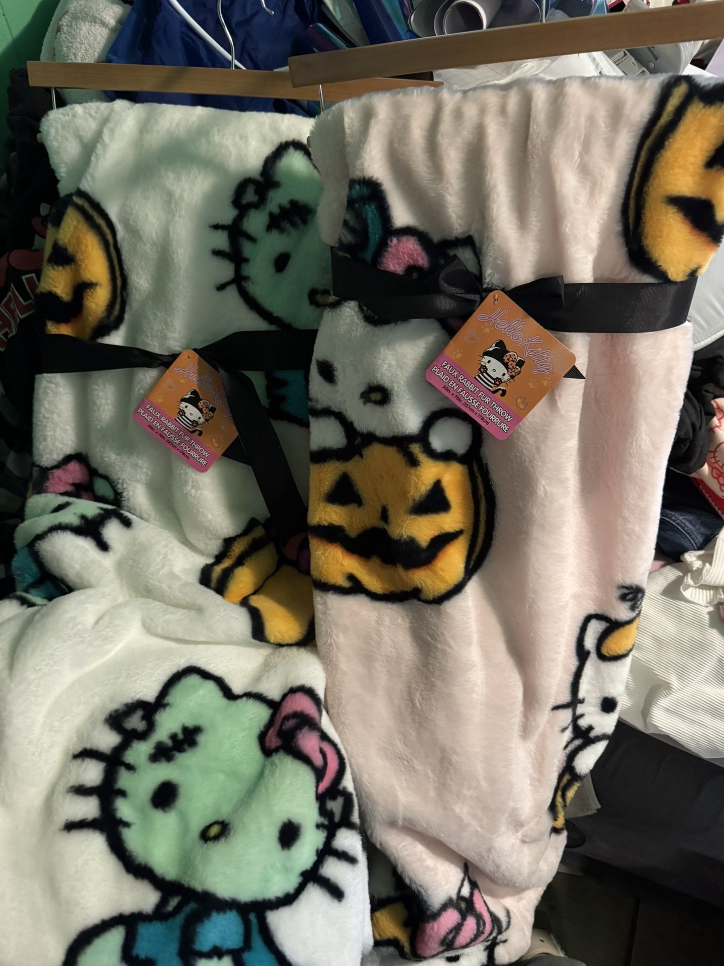 Hello kitty blanket
