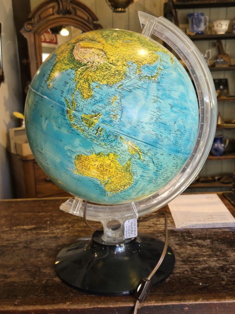 Vintage Rand McNally Light Up World Globe