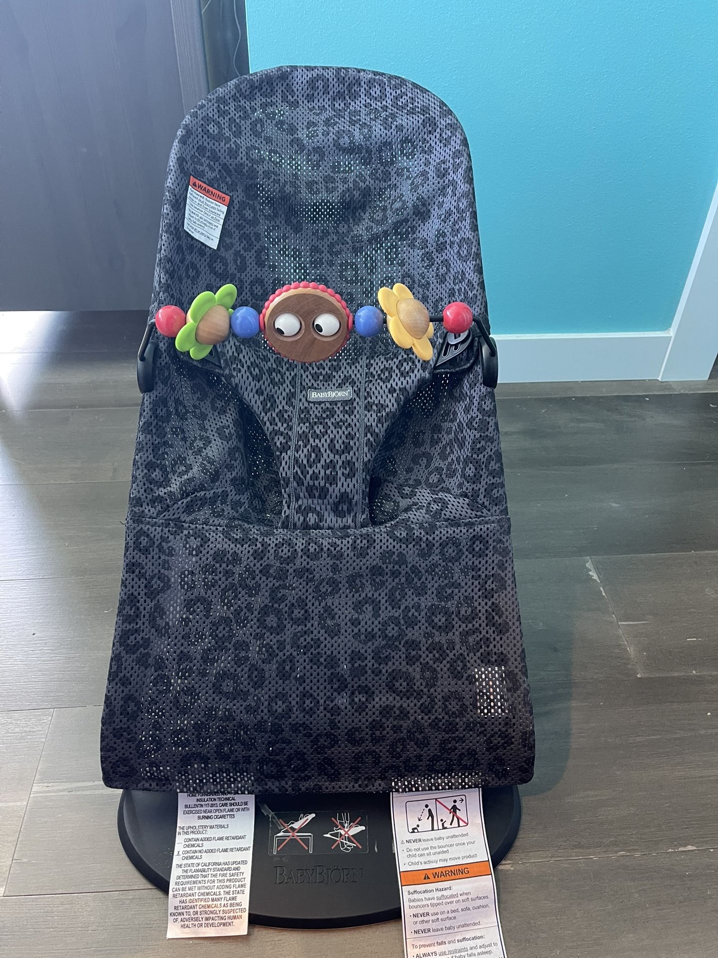 Baby Bjorn Bouncer With Toy Bar