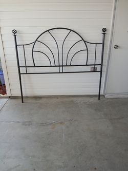 QUEEN HEADBOARD