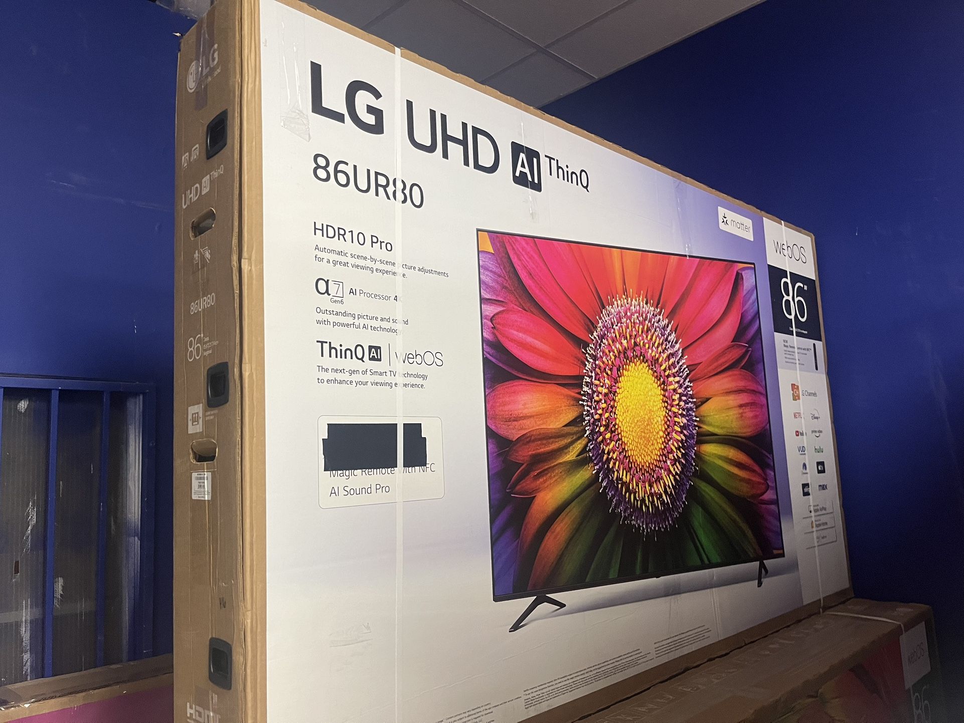86” LG UR80 4K UHD Smart Tv