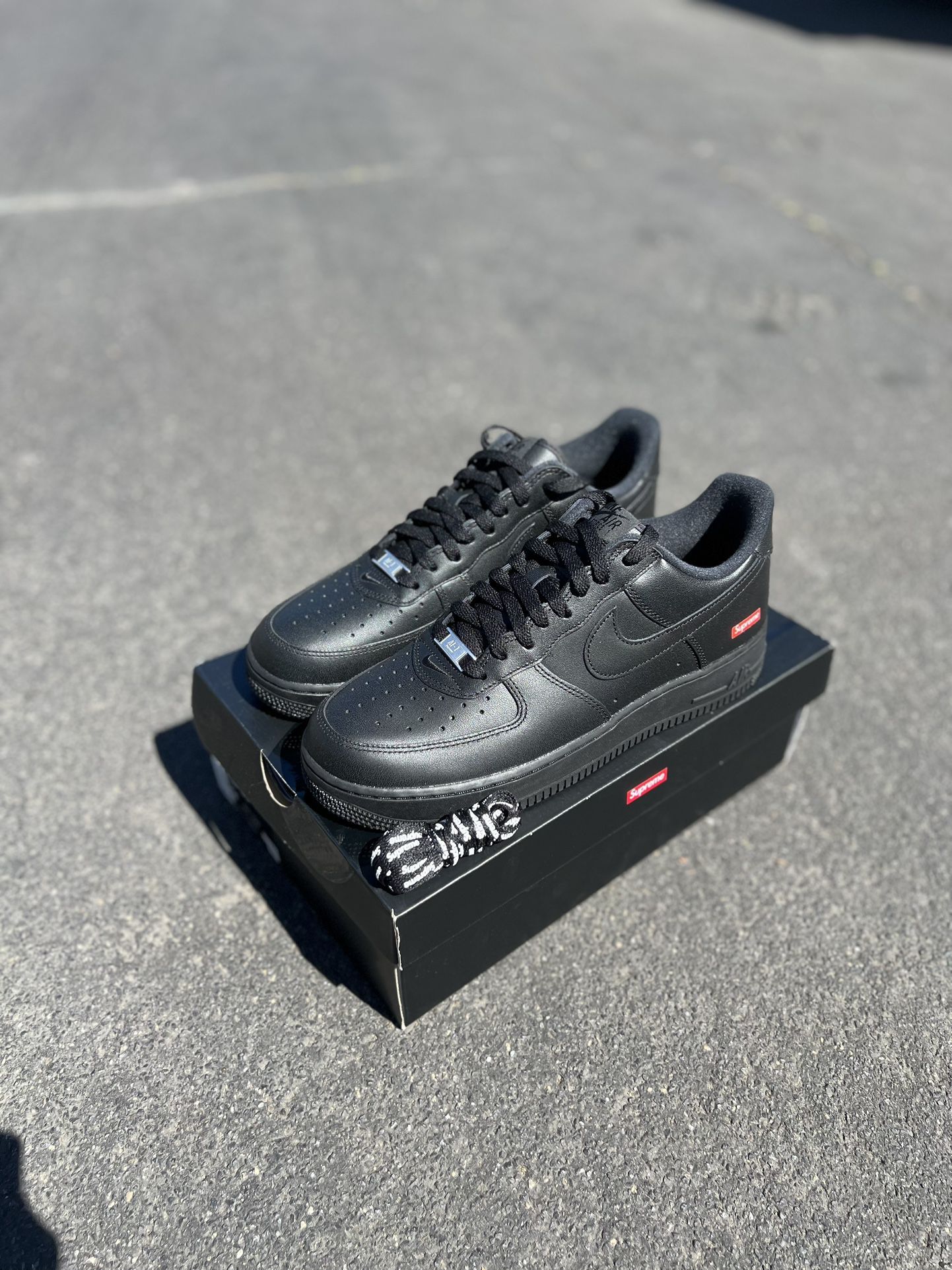 Black Supreme Air Force 1 