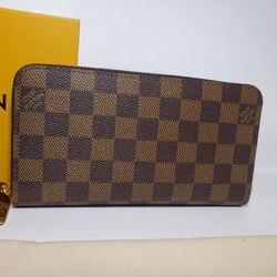 Louis Vuitton Brown Damier Zippy Wallet 