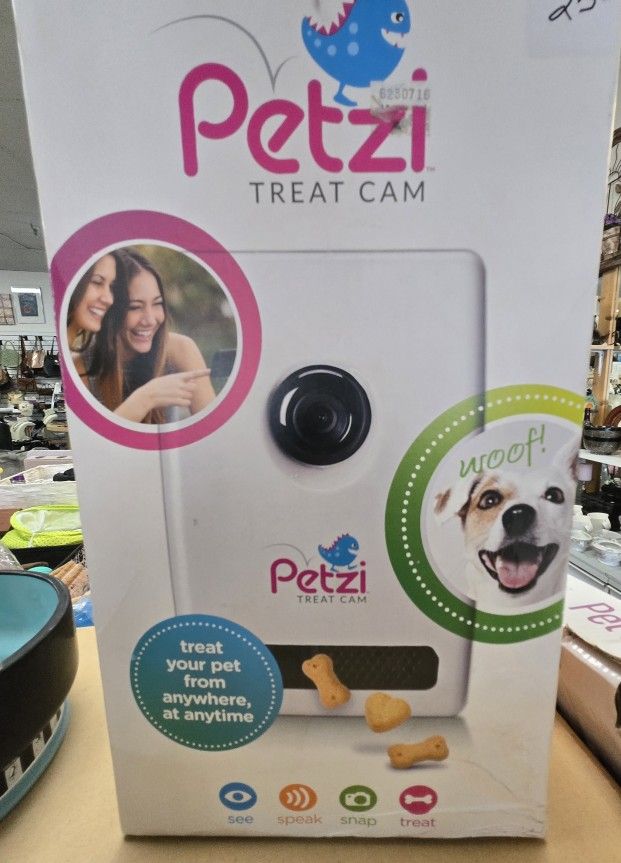New, Petzi Treat Cam. PLEASE READ DESCRIPTION