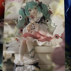 Miku figure
