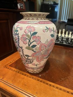 Vintage Chinese Vase