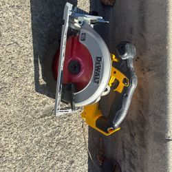 DeWalt 6.5” Circular Saw 20v TOOL ONLY