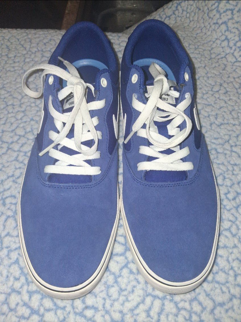 Used Nike SB Men's Size 12