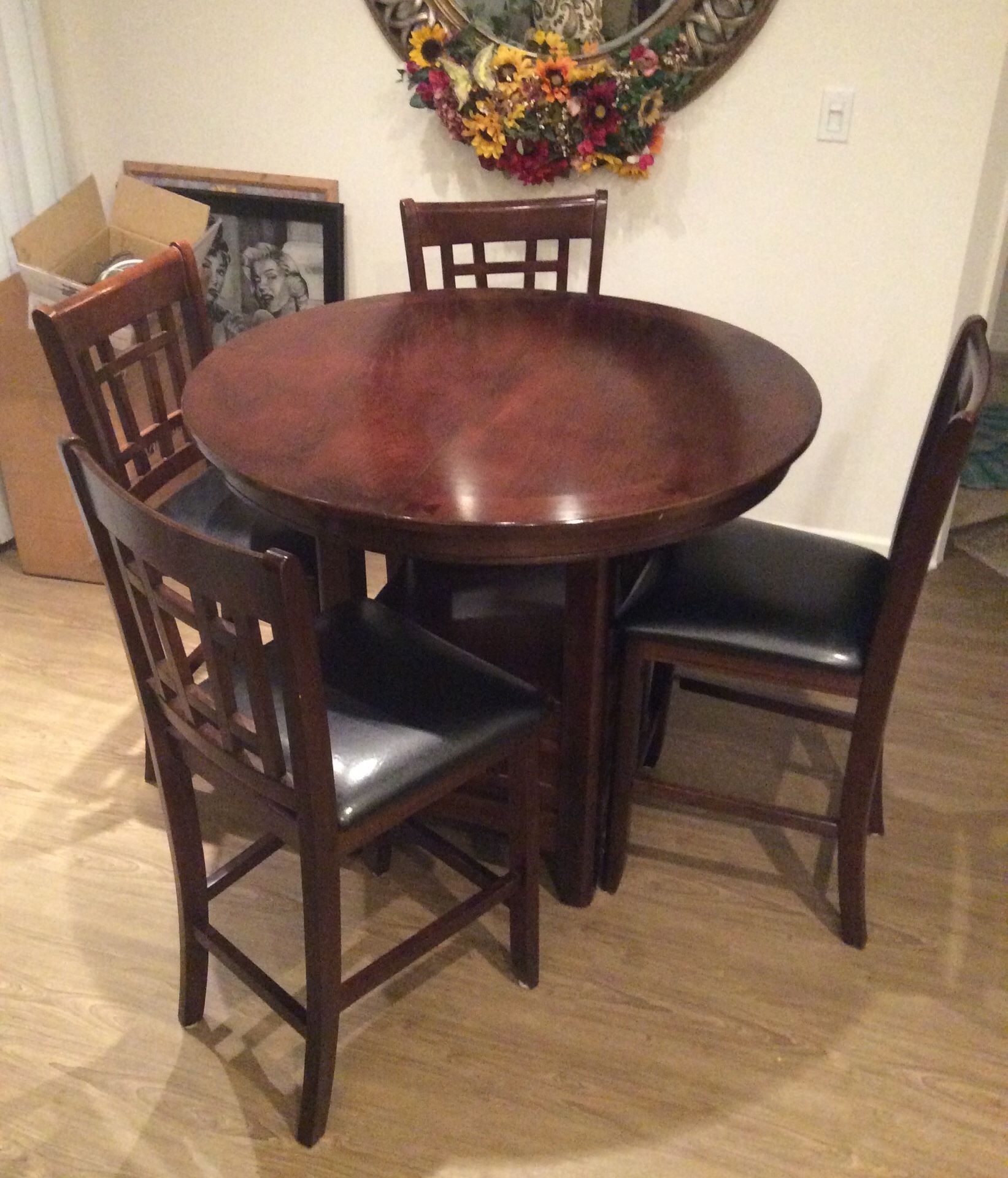 Chairs manufactured by Green River Wood & Lumber 8 chairs with an extension leaf to make the table oval when you have a large family gathering or cir