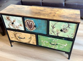 Tv console / dresser